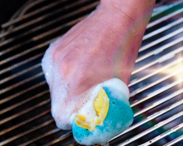 Come pulire il barbecue per l'arrivo della primavera